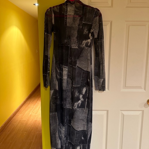 Zara Size S mesh dress - Picture 3 of 3